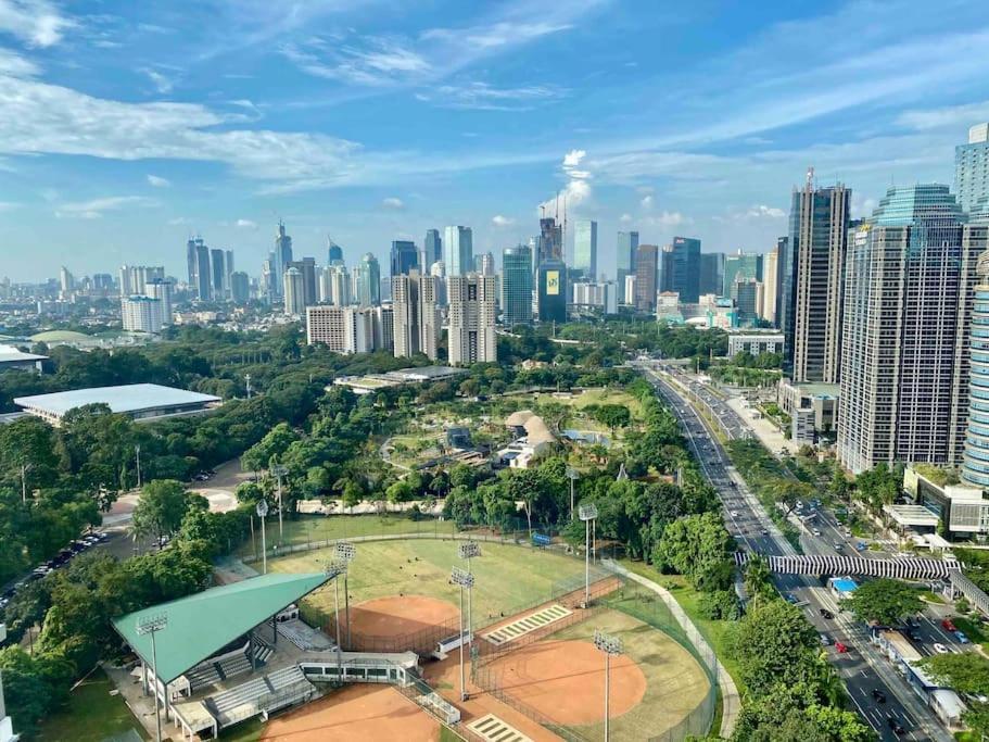 Fx Sudirman 28 Jacarta Exterior foto